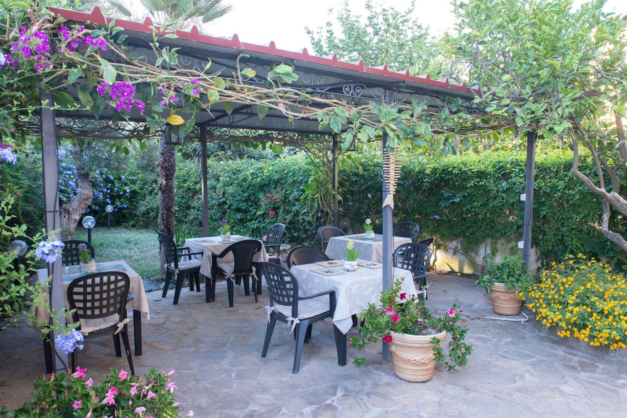 B&B Lo Sperone Alghero Bagian luar foto
